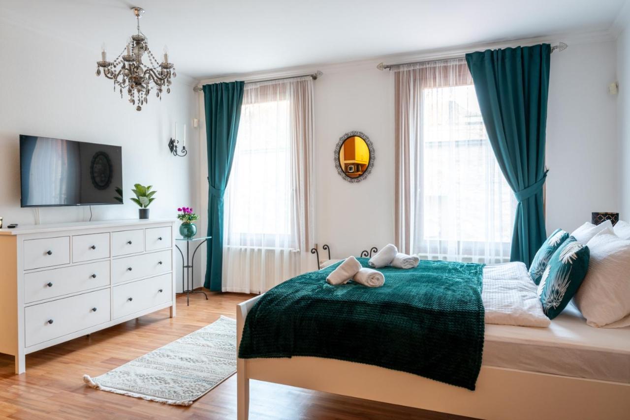 Romantic Studio Secret Garden 布达佩斯 外观 照片
