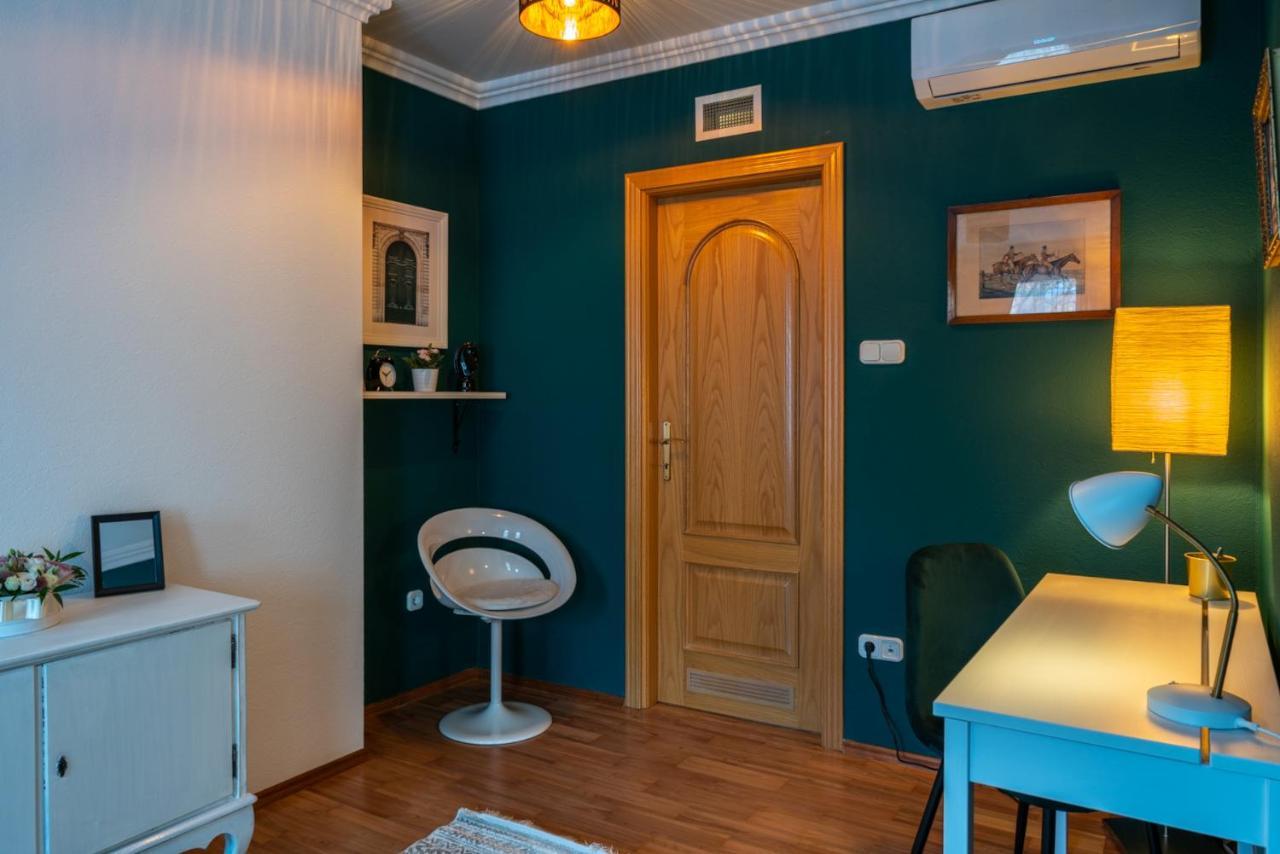 Romantic Studio Secret Garden 布达佩斯 外观 照片
