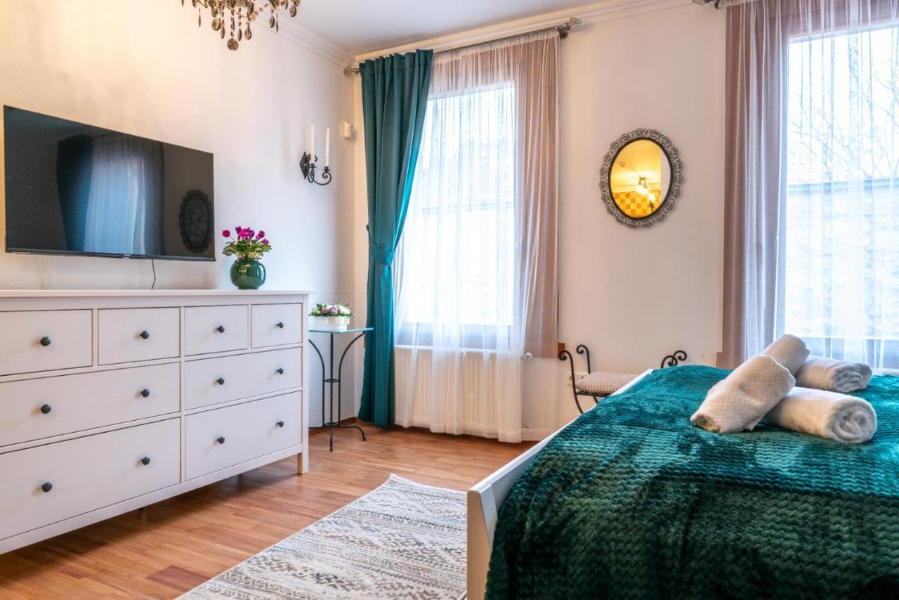 Romantic Studio Secret Garden 布达佩斯 外观 照片