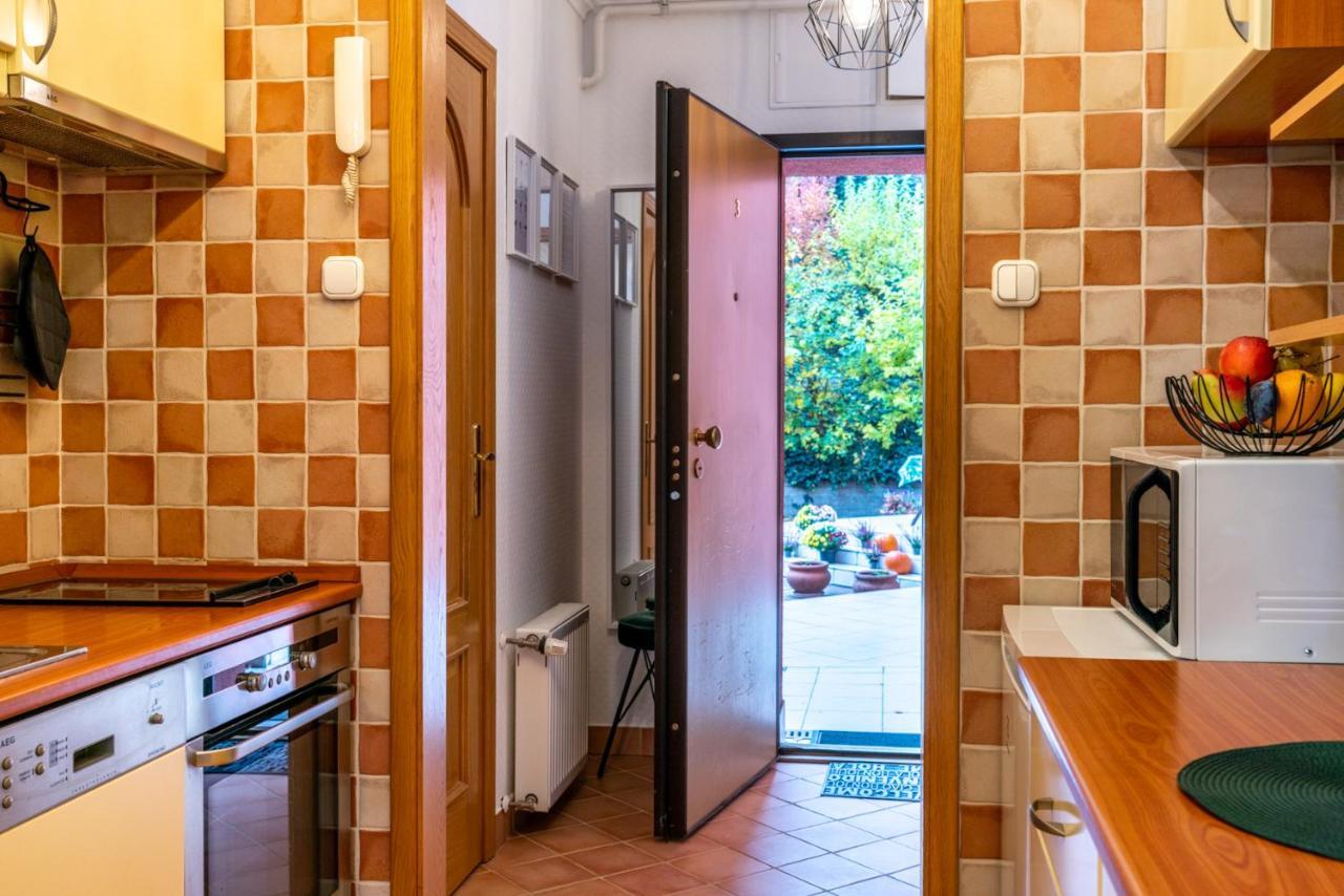 Romantic Studio Secret Garden 布达佩斯 外观 照片